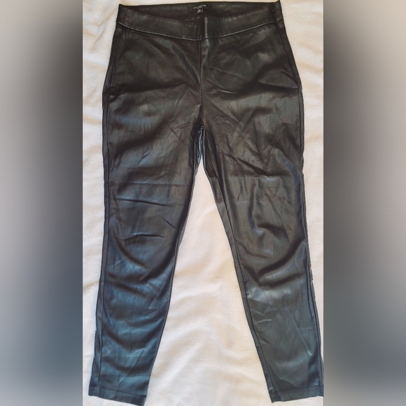 Ann Taylor Pants - Ann Taylor Faux Leather Pants Womens Size 8 Black Vegan Leather